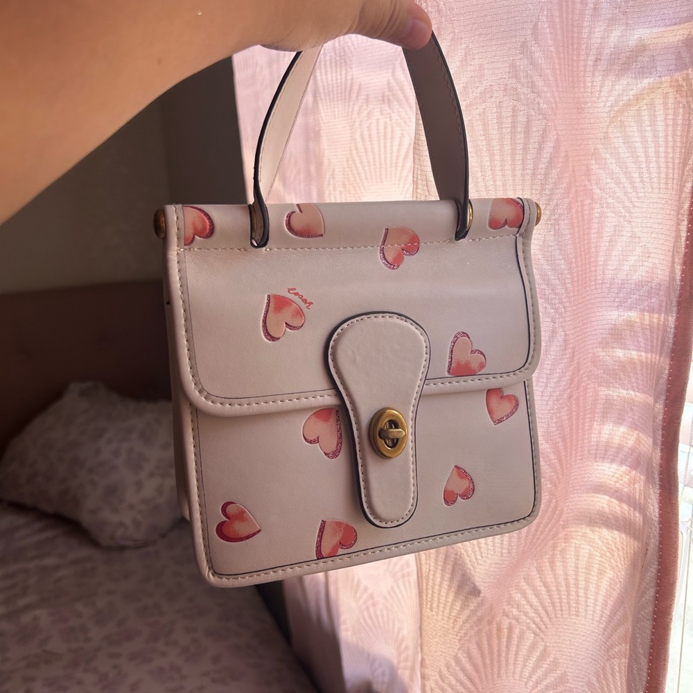 Coach Willis 18 Top Handle with Heart Print